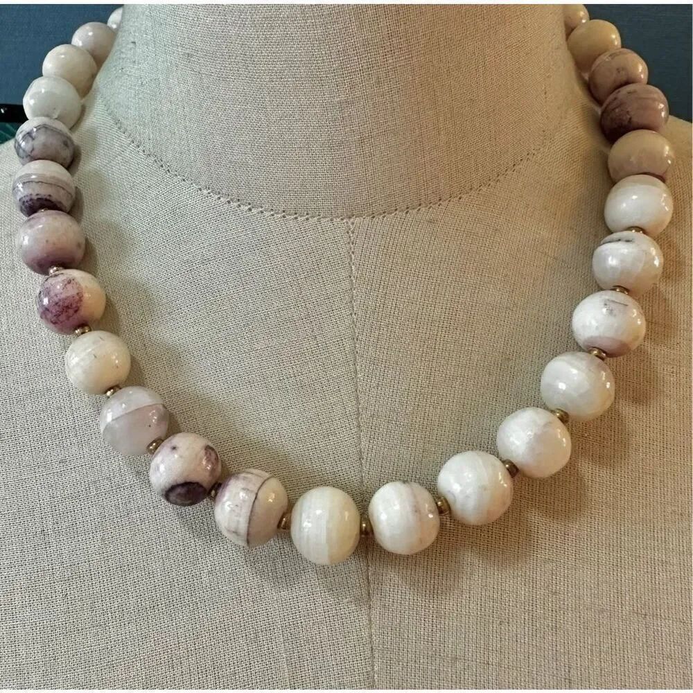 Purple dyed agate necklace